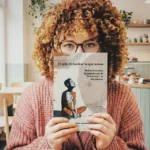 Tapa de libro con el nombre